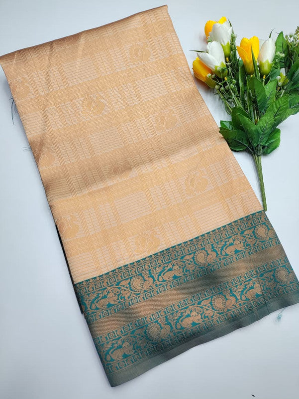 Vairaoosi Pavishna Saree