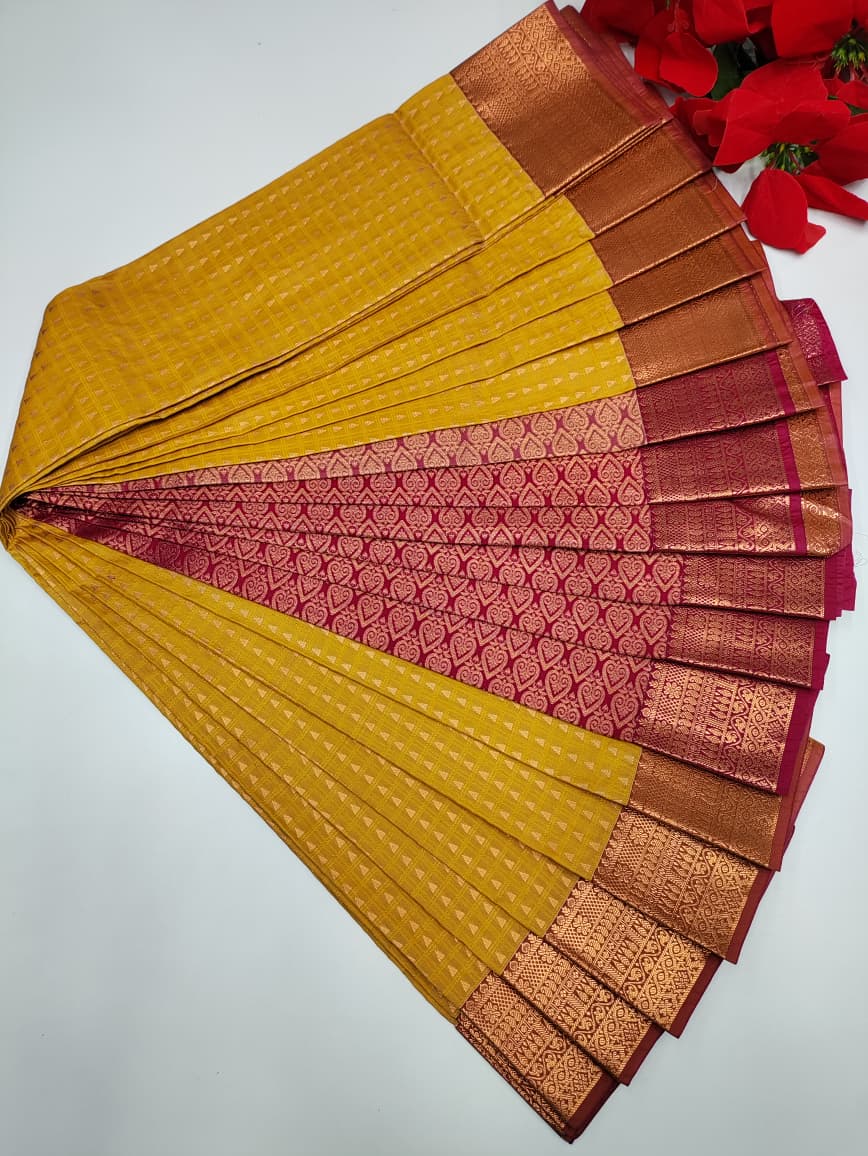 Diya Saree (1000 Putta Saree) DY16