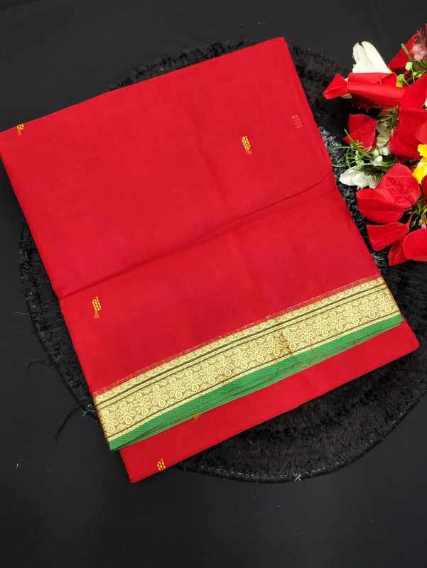 Chettinadu Plain Cotton saree for women featuring simple traditional South Indian design in soft lightweight breathable cotton fabric suitable for daily wear and festive occasions
