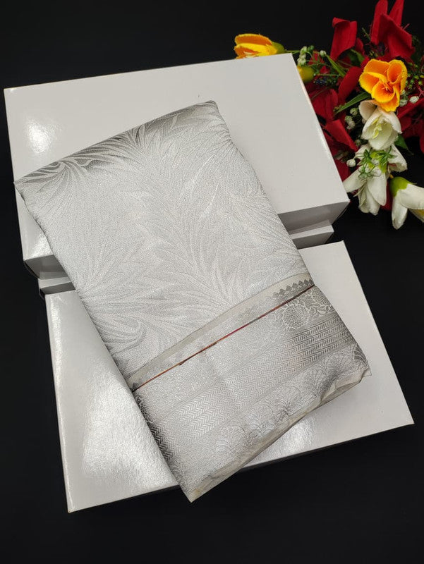 Ven Pattu Pure Silk saree VPS120