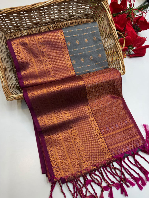 Ramaniyam Luxury Soft Silk Zari Saree for wedding wear with contrast blouse