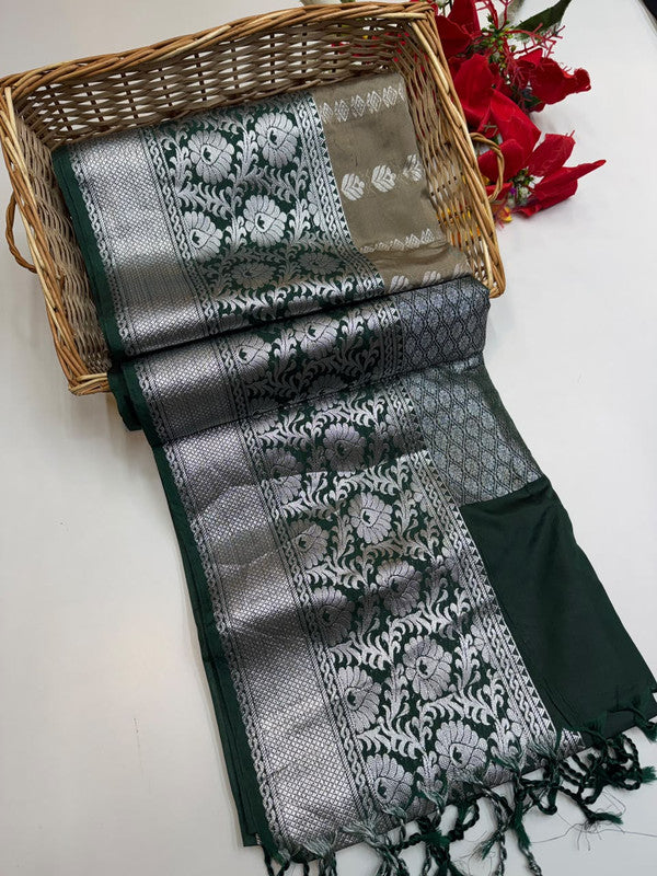 Ramaniyam Luxury Soft Silk Zari Saree for wedding wear with contrast blouse