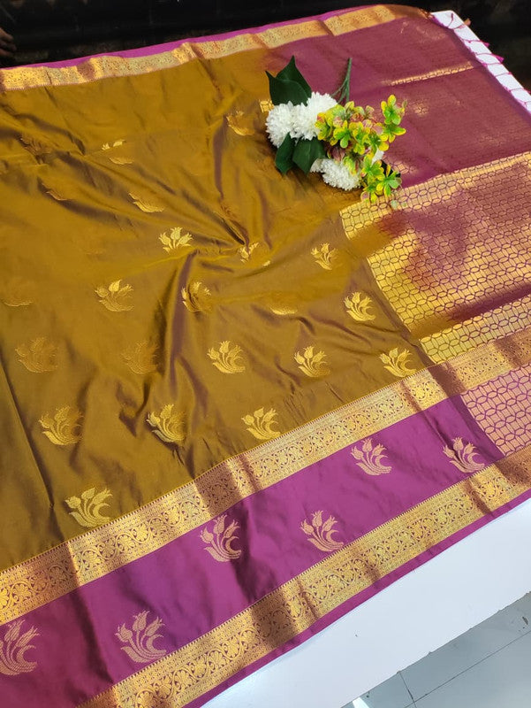 Artificial Naar Pattu Zari Saree with Contrast Blouse for Wedding Wear