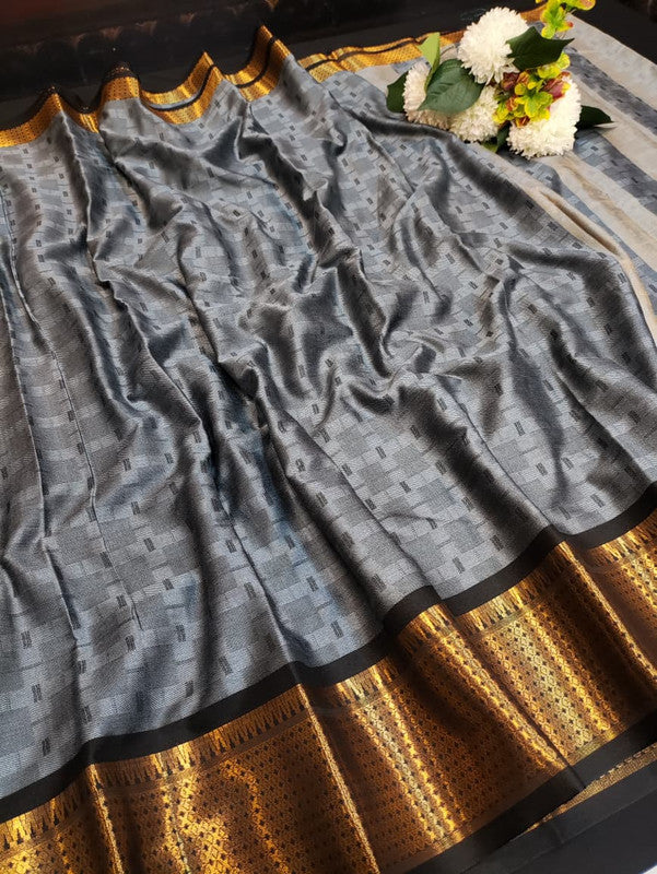 Kottanch Mayil Zari Silk Saree for festival wear with contrast blouse