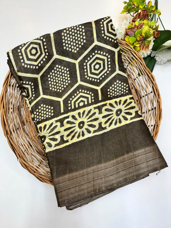 Offer Mixing Saree in soft fabric for wedding wear