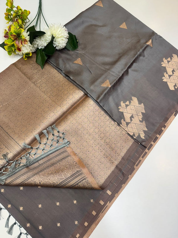 Offer Mixing Saree in soft fabric for wedding wear