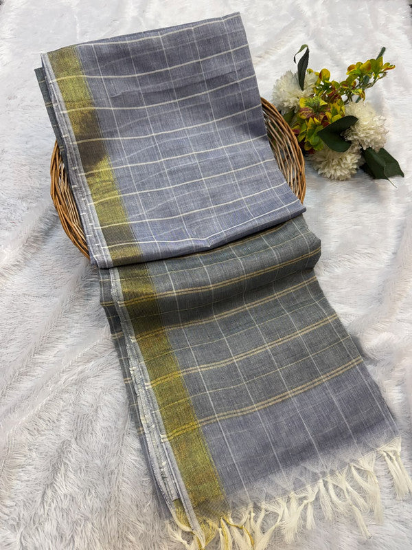 Dorothy cotton saree with zari and plain design