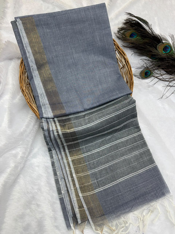 Dorothy cotton saree with zari and plain design