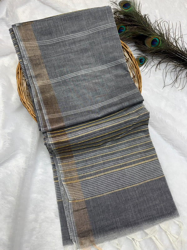 Dorothy cotton saree with zari and plain design