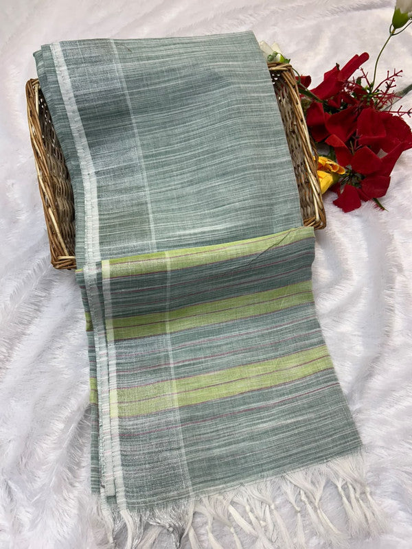 Dorothy cotton saree with zari and plain design