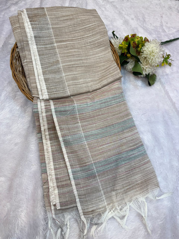 Dorothy cotton saree with zari and plain design