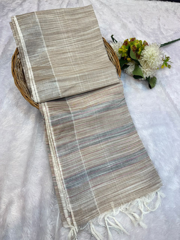 Dorothy cotton saree with zari and plain design