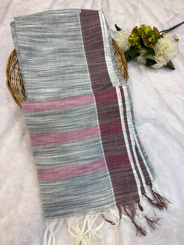 Dorothy cotton saree with zari and plain design