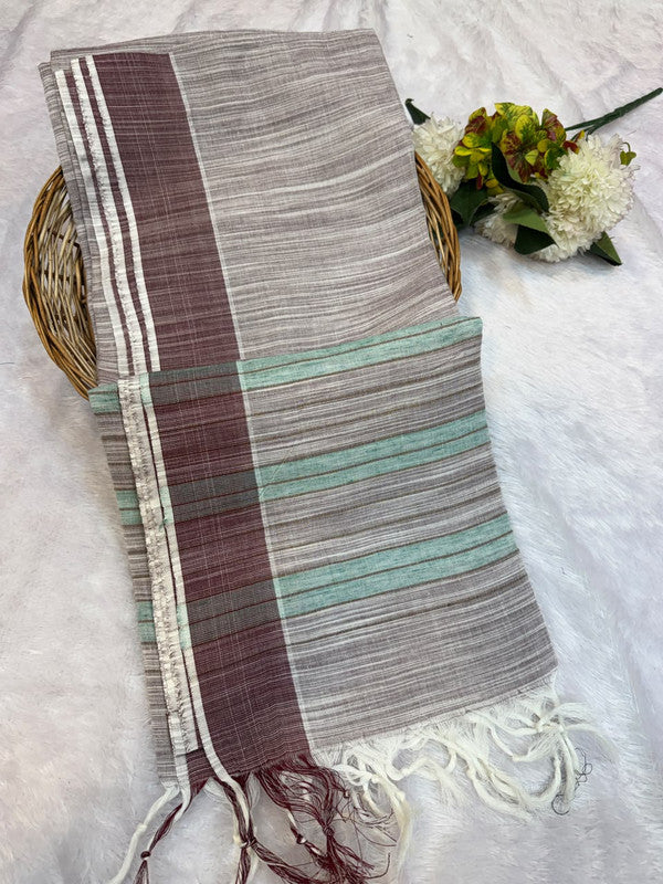 Dorothy cotton saree with zari and plain design