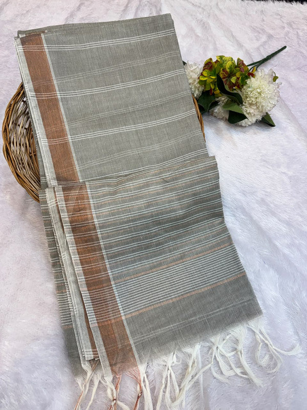 Dorothy cotton saree with zari and plain design