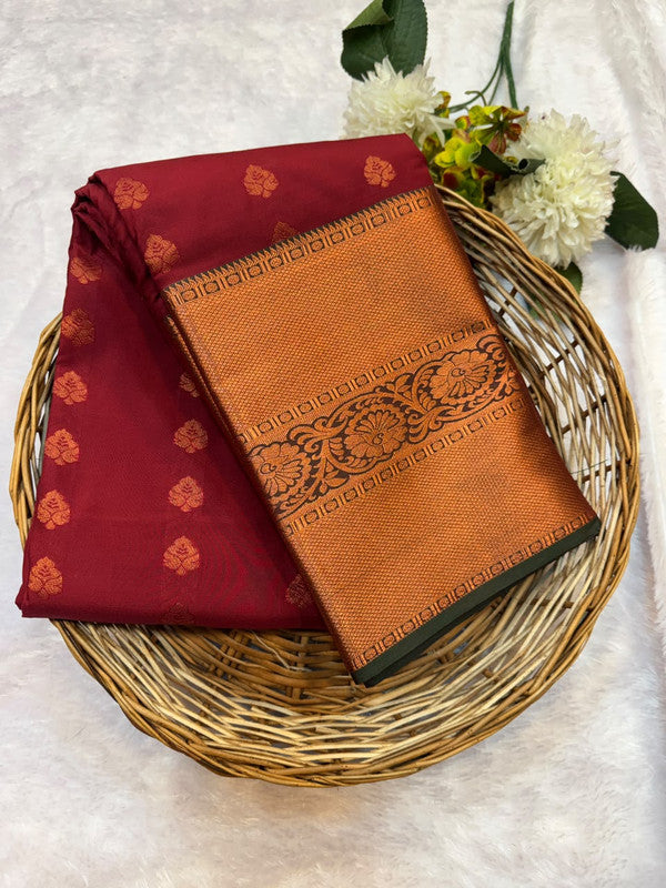 Mild Damage Vennila semi silk saree with traditional zari design