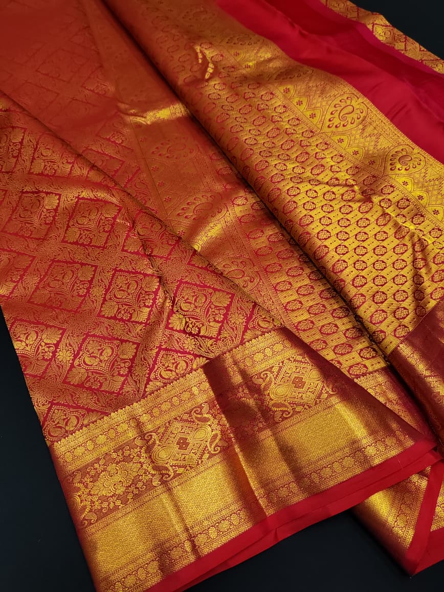Avanthika Pure Pattu Silk E49