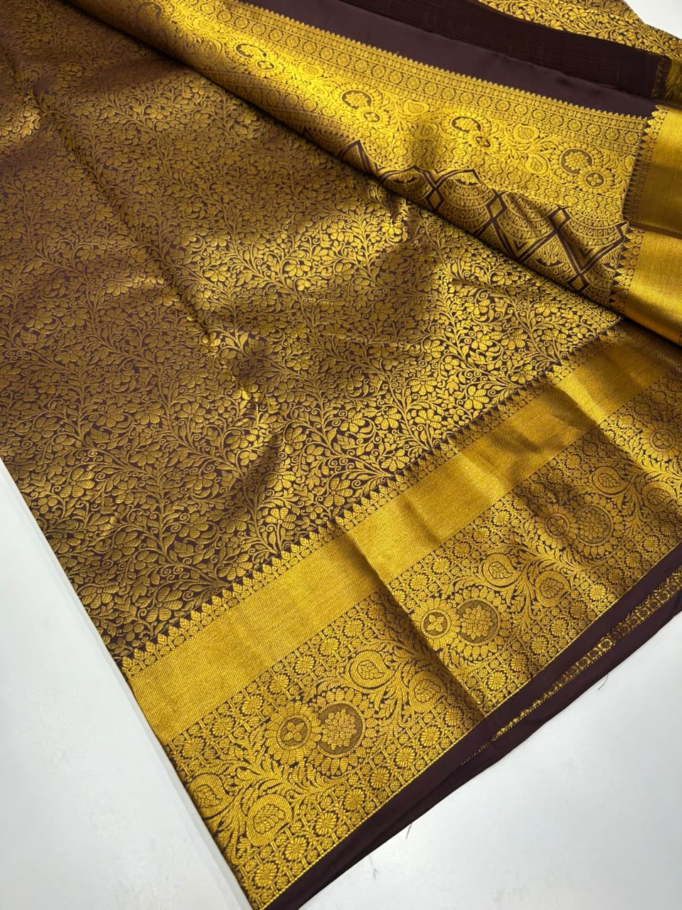 Jaanaki Pure Pattu Silk E56