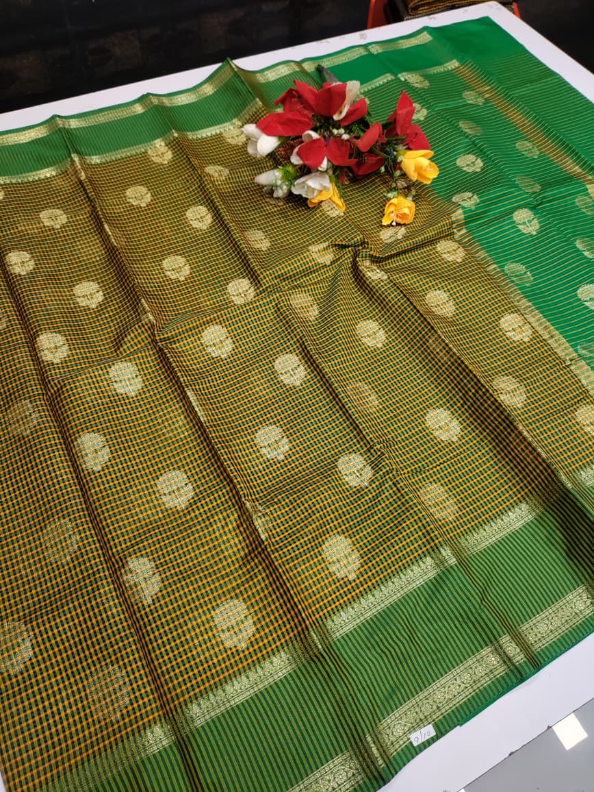 Banarasi Checked Saree FV34