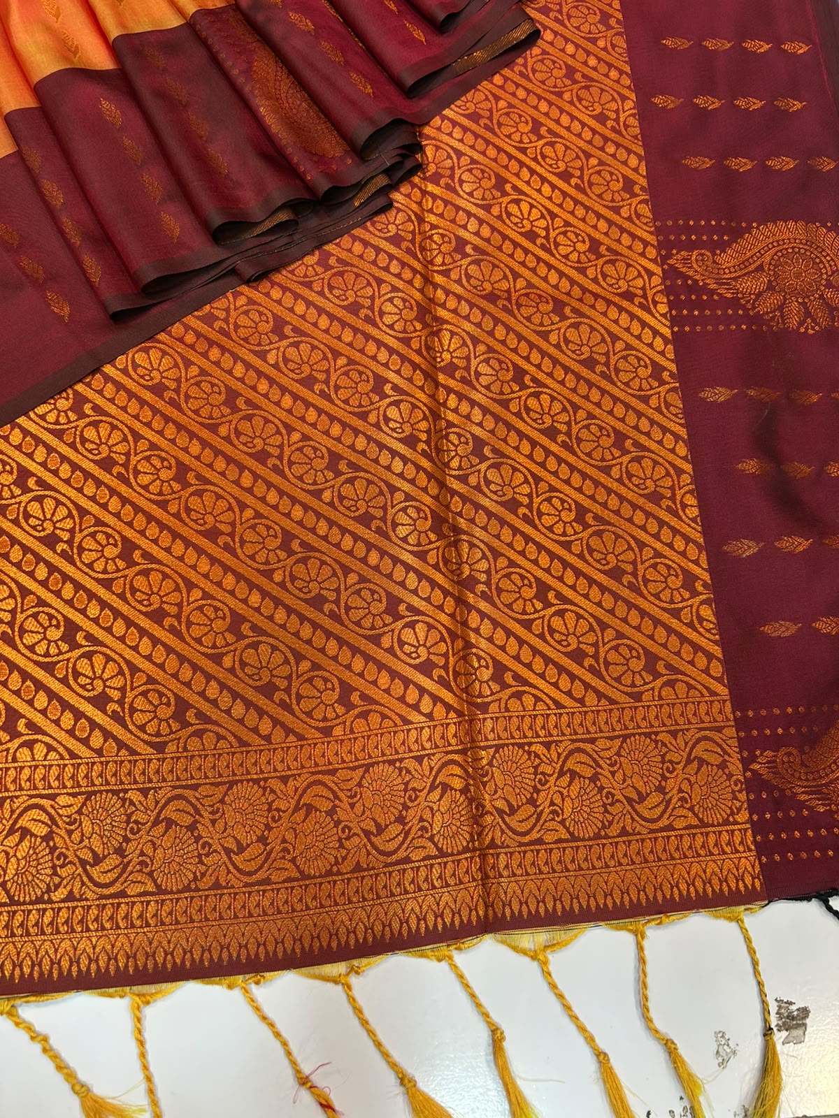Saaral Soft Silk Sarees |Elegant Zari| SRA02