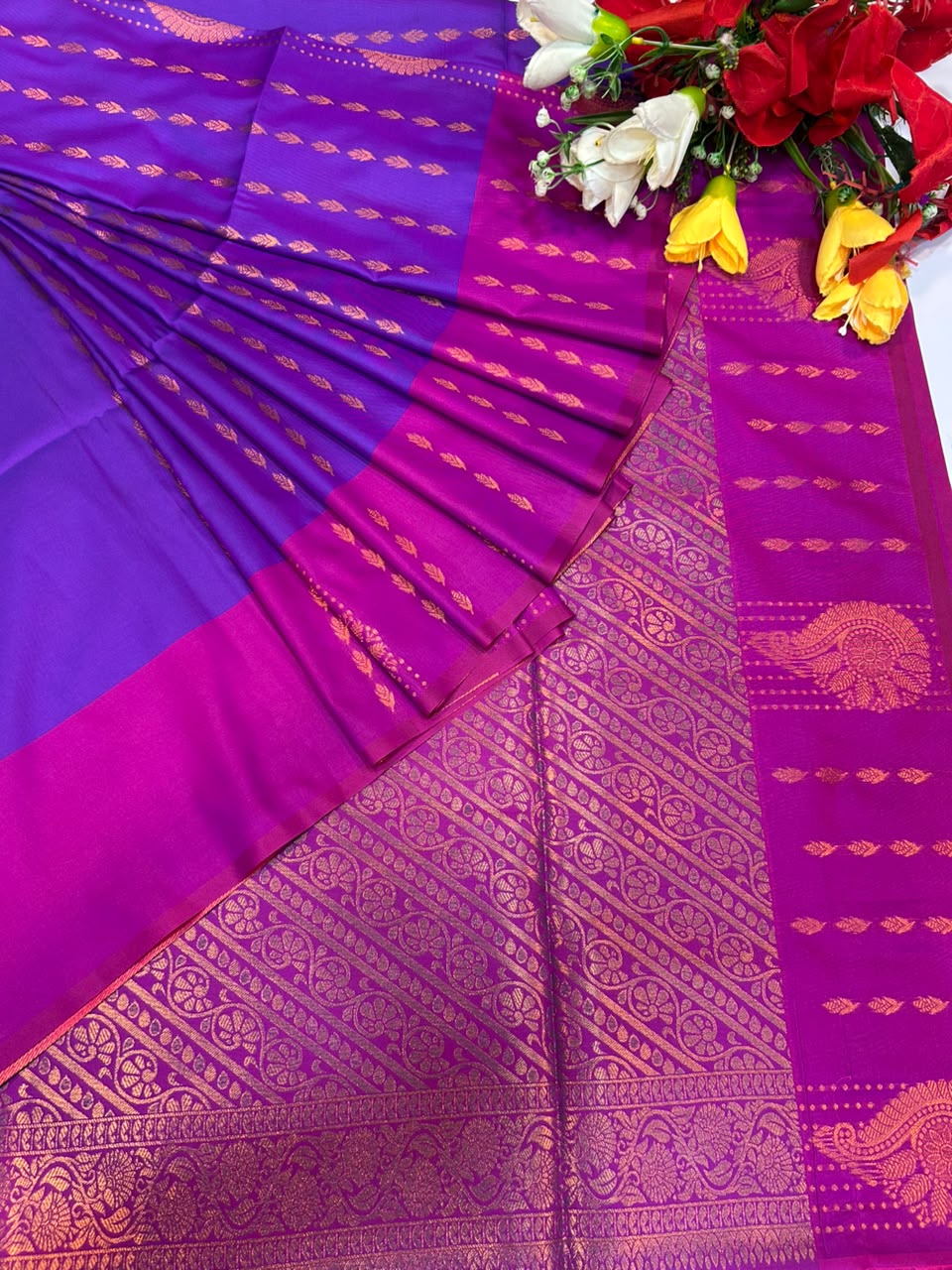 Saaral Soft Silk Sarees |Elegant Zari| SRA05