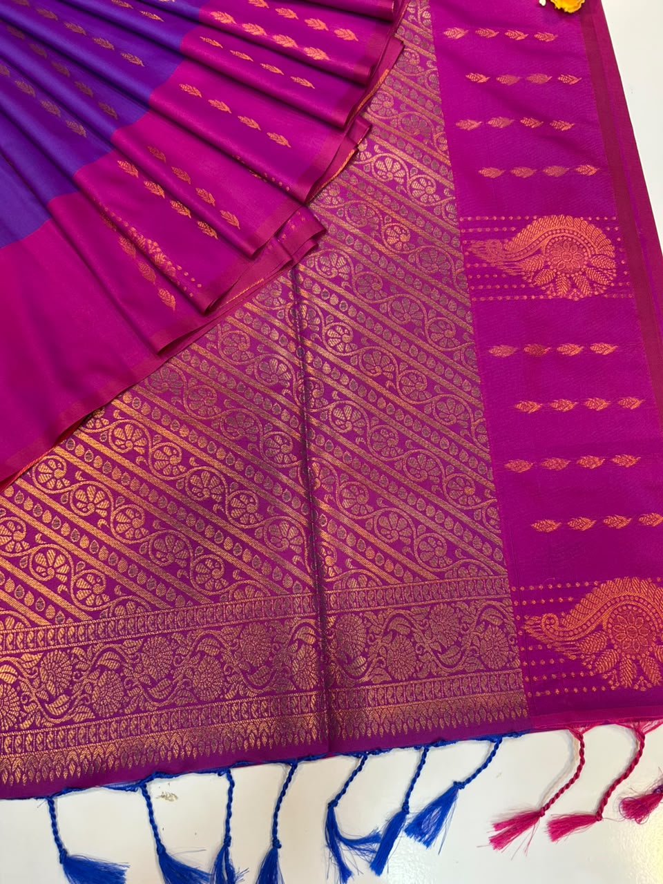 Saaral Soft Silk Sarees |Elegant Zari| SRA05
