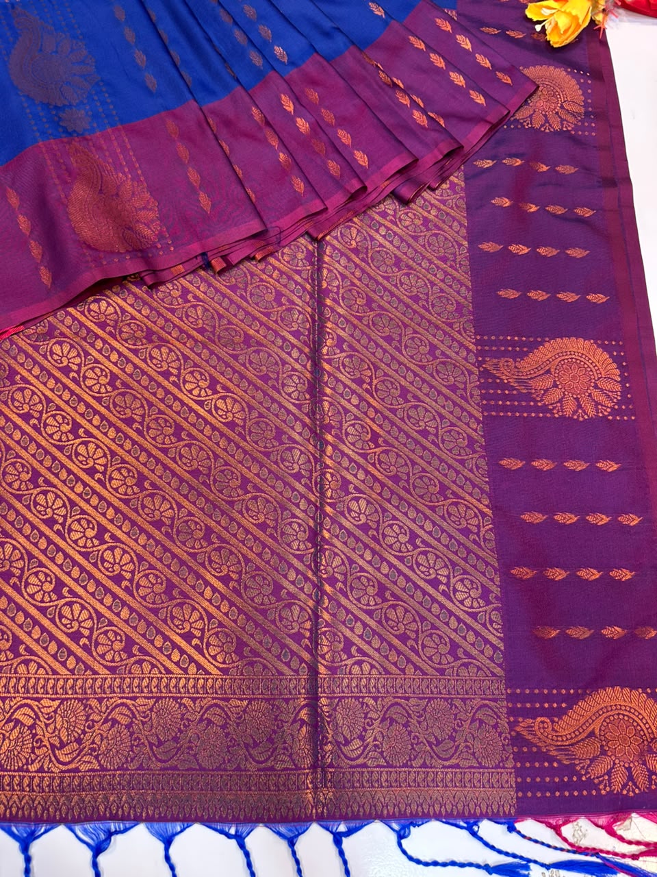 Saaral Soft Silk Sarees |Elegant Zari| SRA06