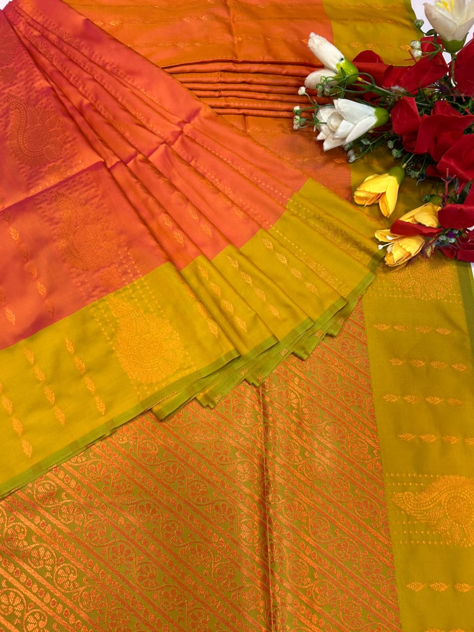 Saaral Soft Silk Sarees |Elegant Zari| SRA07