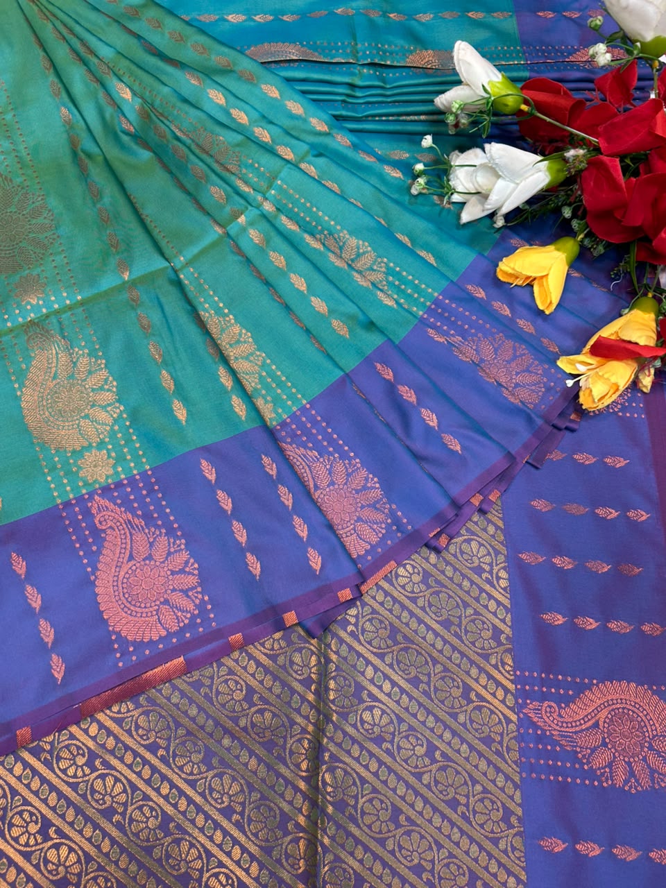 Saaral Soft Silk Sarees |Elegant Zari| SRA14