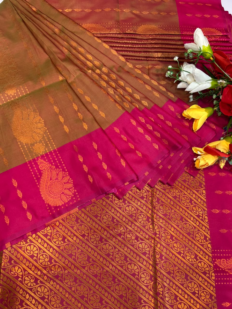 Saaral Soft Silk Sarees |Elegant Zari| SRA17
