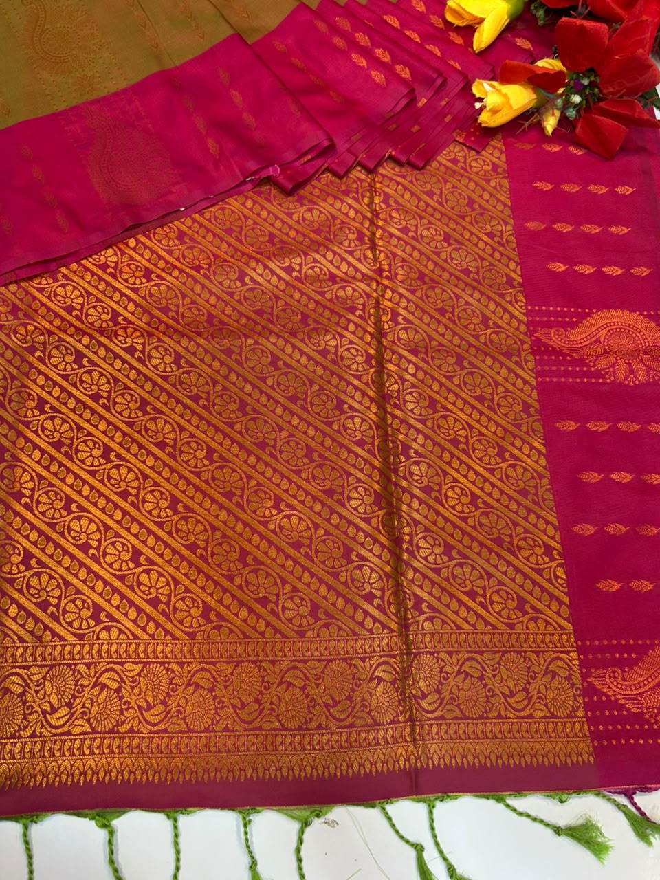 Saaral Soft Silk Sarees |Elegant Zari| SRA17