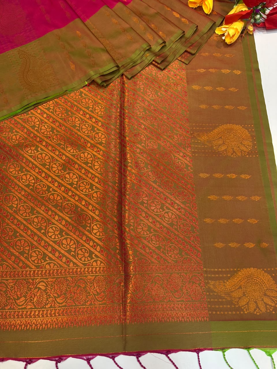 Saaral Soft Silk Sarees |Elegant Zari| SRA18