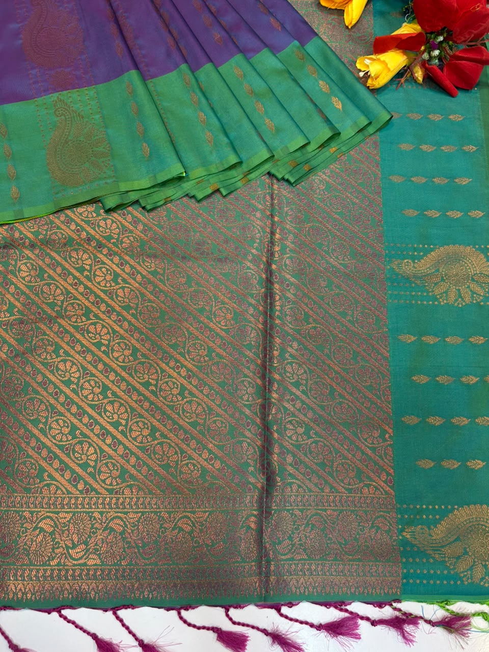Saaral Soft Silk Sarees |Elegant Zari| SRA19