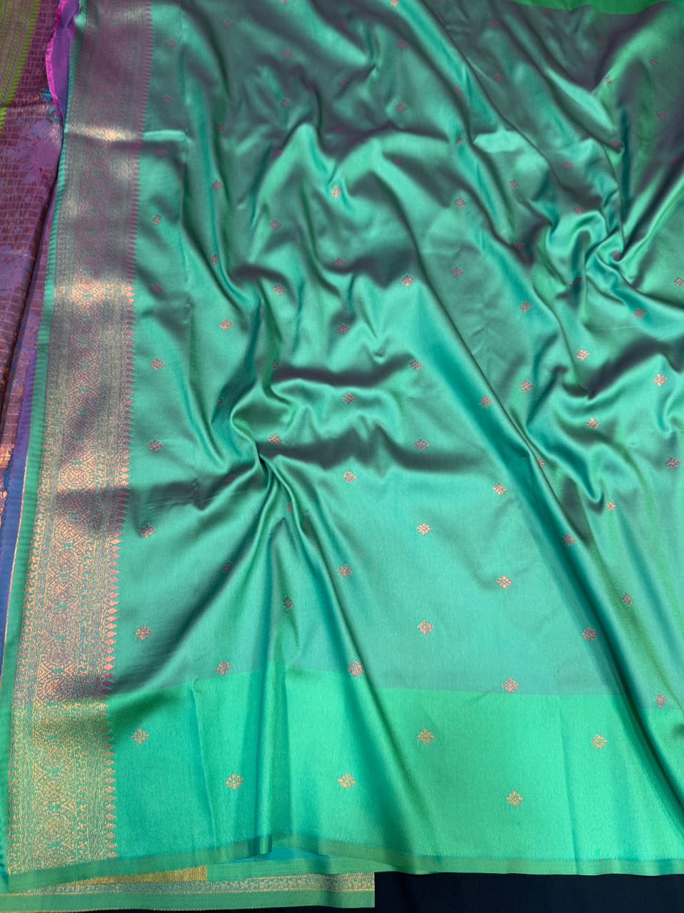 Malar Kattam |Zari Soft Silk Saree for Women| MKT08