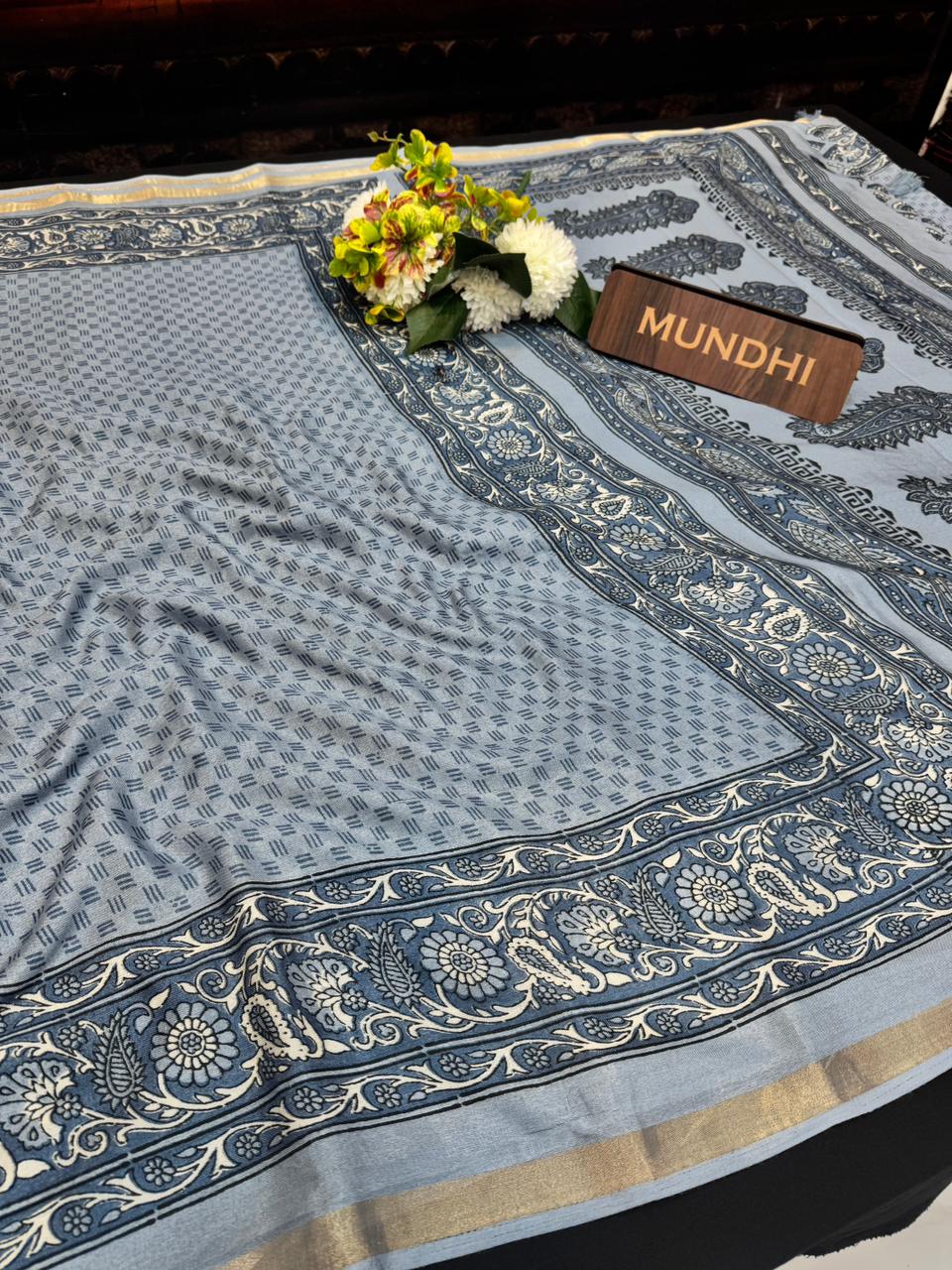 Siddhanth Fancy Saree in fancy fabric for wedding wear