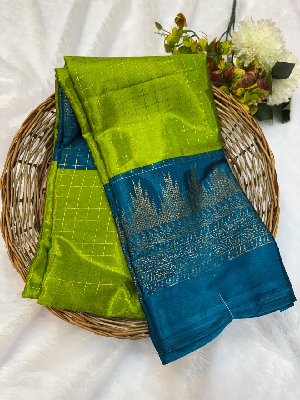 Crepe Silk Foil Print Saree for Party Wear