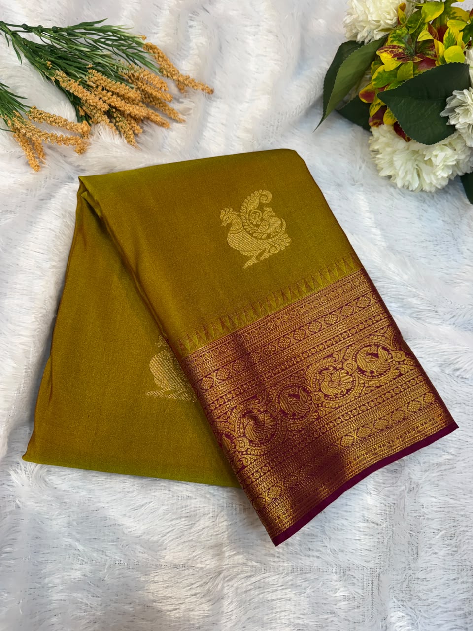 Gokulam Pattu Mix Saree – Elegant Traditional Silk Look| PAT17
