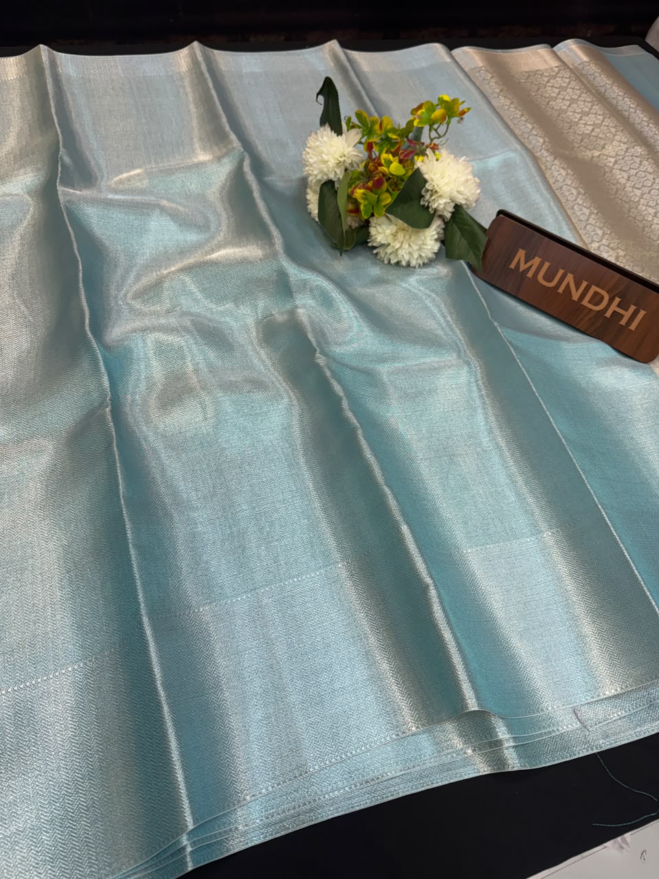 Offer Celebrity Saree | Elegant Zari Work | NC41
