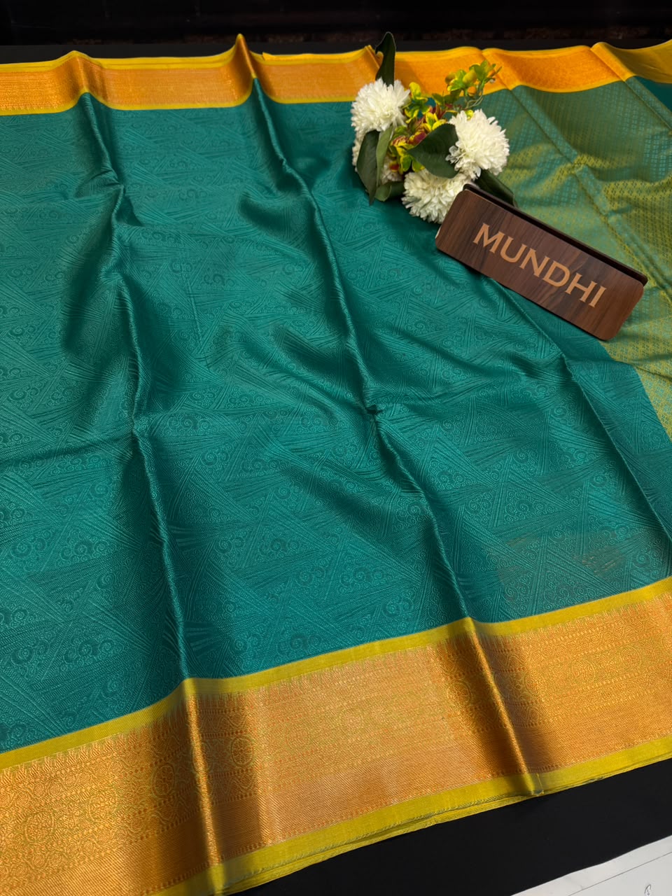 Offer Celebrity Saree | Elegant Zari Work | NC44