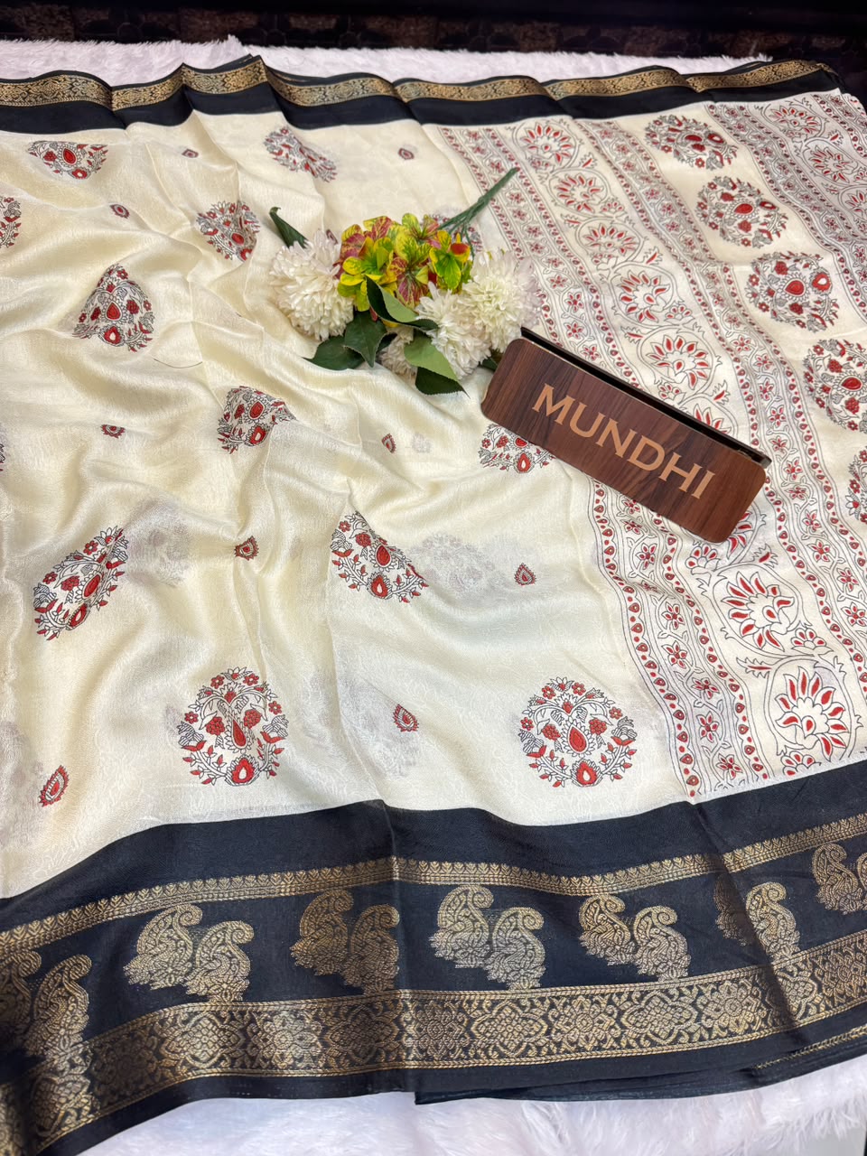 Chandrika Fancy Saree with Elagent Zari| CD04