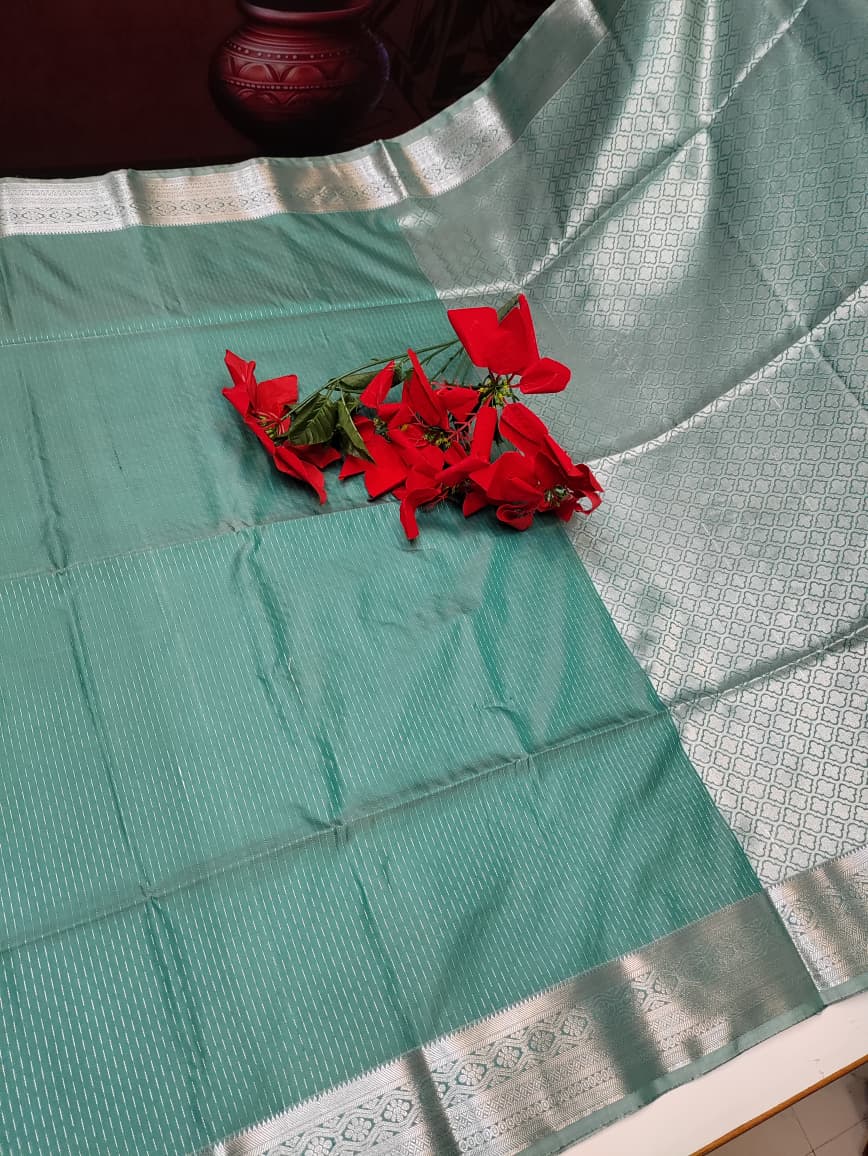 Offer Vairaoosi Saree OV06