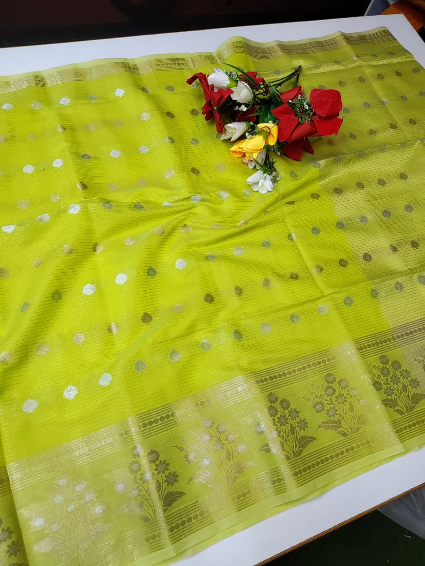 Banarasi Mountain Saree MTA08