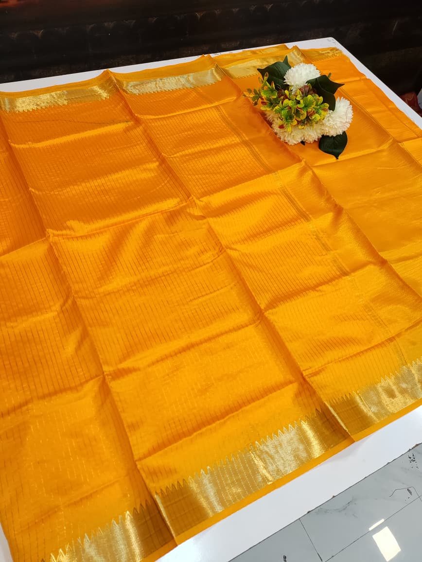 Raw Banarasi Checks Zari Saree for Wedding Wear Women