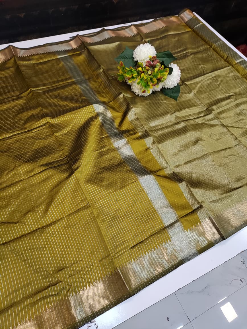 Raw Banarasi Checks Zari Saree for Wedding Wear Women