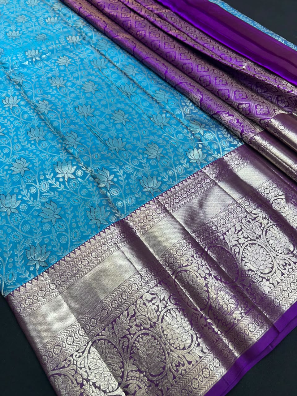 Traditional Pure Pattu E135