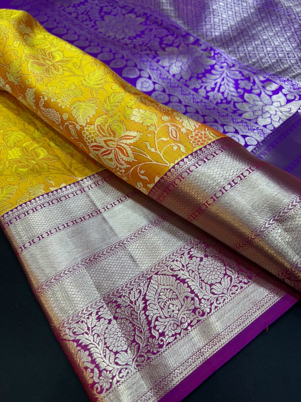 Traditional Pure Pattu E136