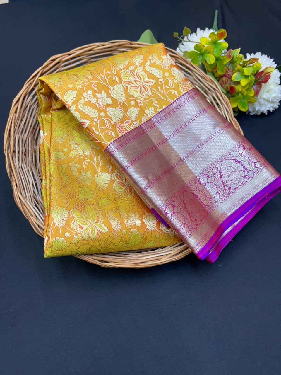 Traditional Pure Pattu E136
