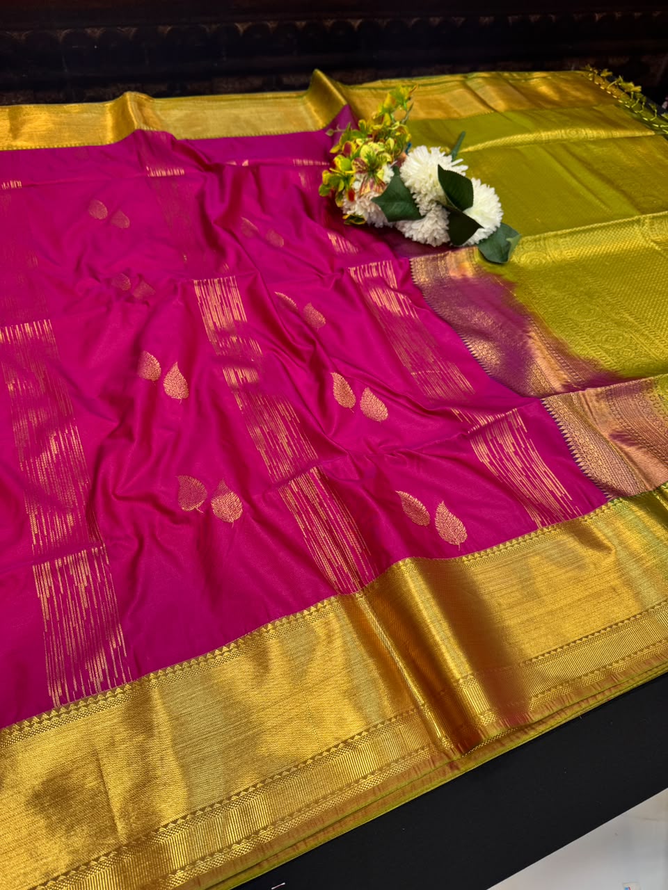 Vennila Semi Silk Saree | Zari Work | VNN253