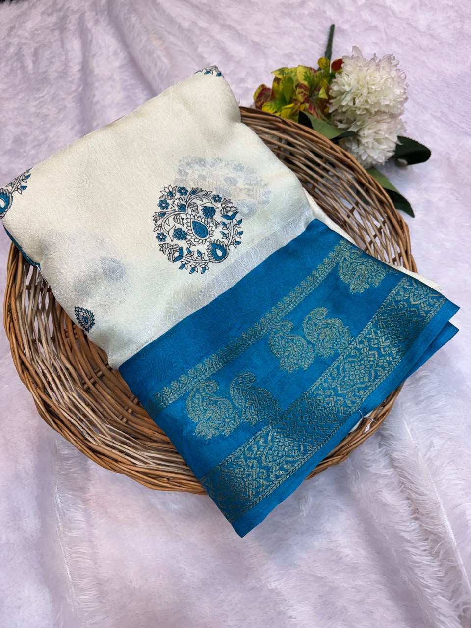 Chandrika Fancy Saree with Elagent Zari| CD15