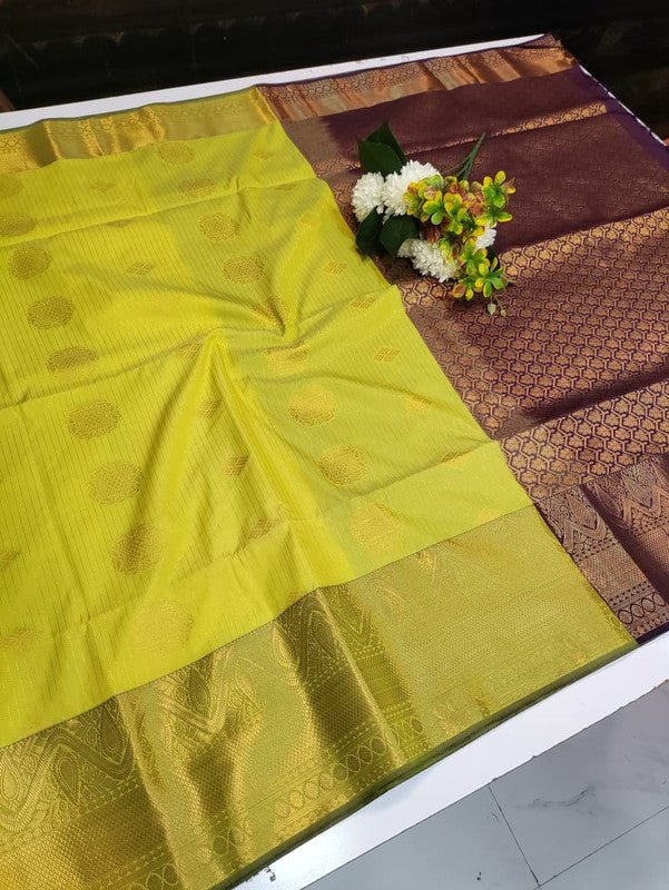 Artificial Naar Pattu Zari Saree with Contrast Blouse for Wedding Wear